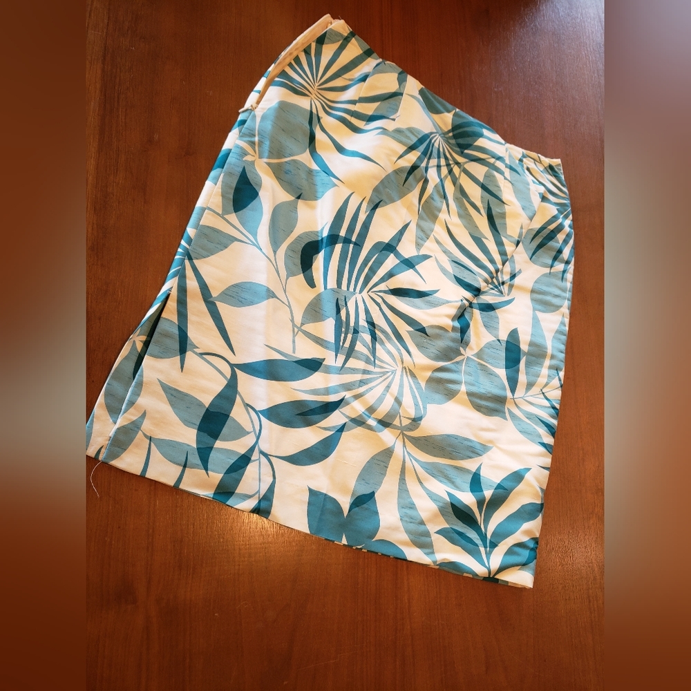 Talbots silk pencil skirt with palm pattern